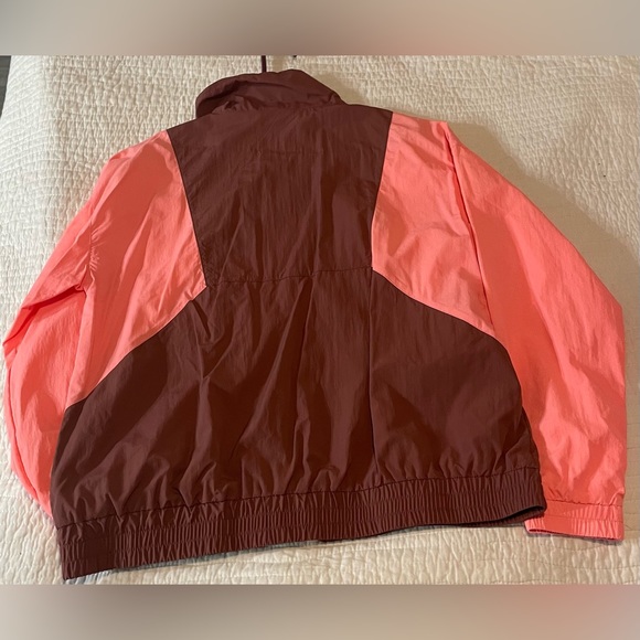 Reebok Windbreaker - Picture 2 of 4